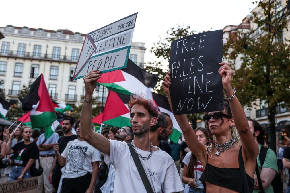 Dezenas de pessoas manifestam em Lisboa apoio à resistência