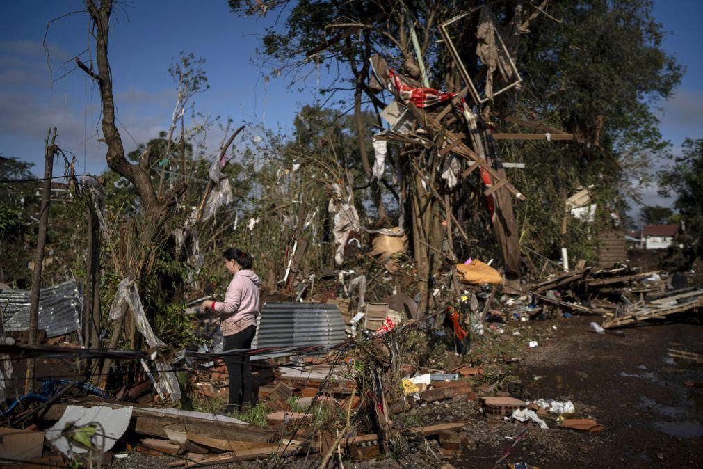 Se eleva a 44 el número de muertos por el ciclón en el sur de Brasil