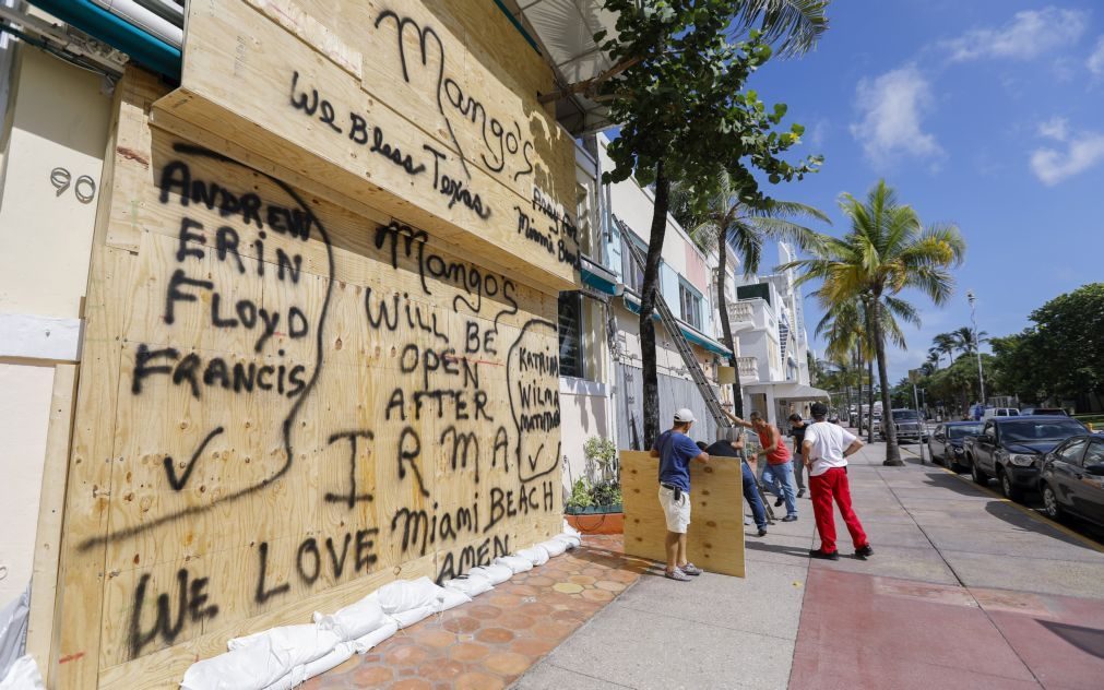 Furacão Irma: Florida dá ordem de retirada a mais de cinco milhões de pessoas