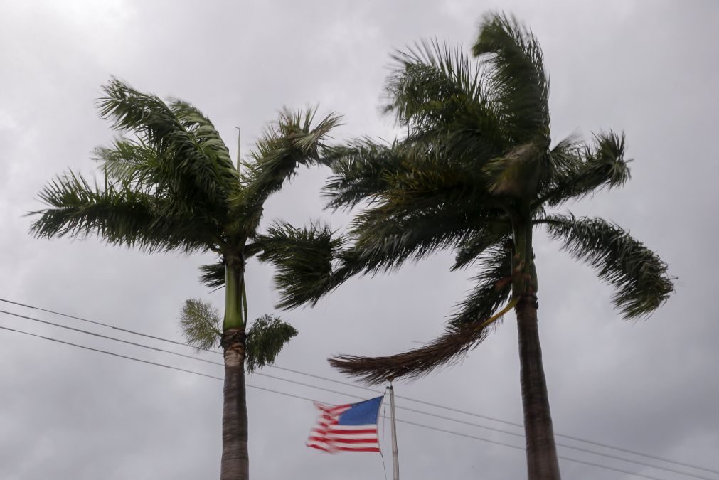 Furacão Irma: Mais de 170 mil casas e negócios sem eletricidade na Florida