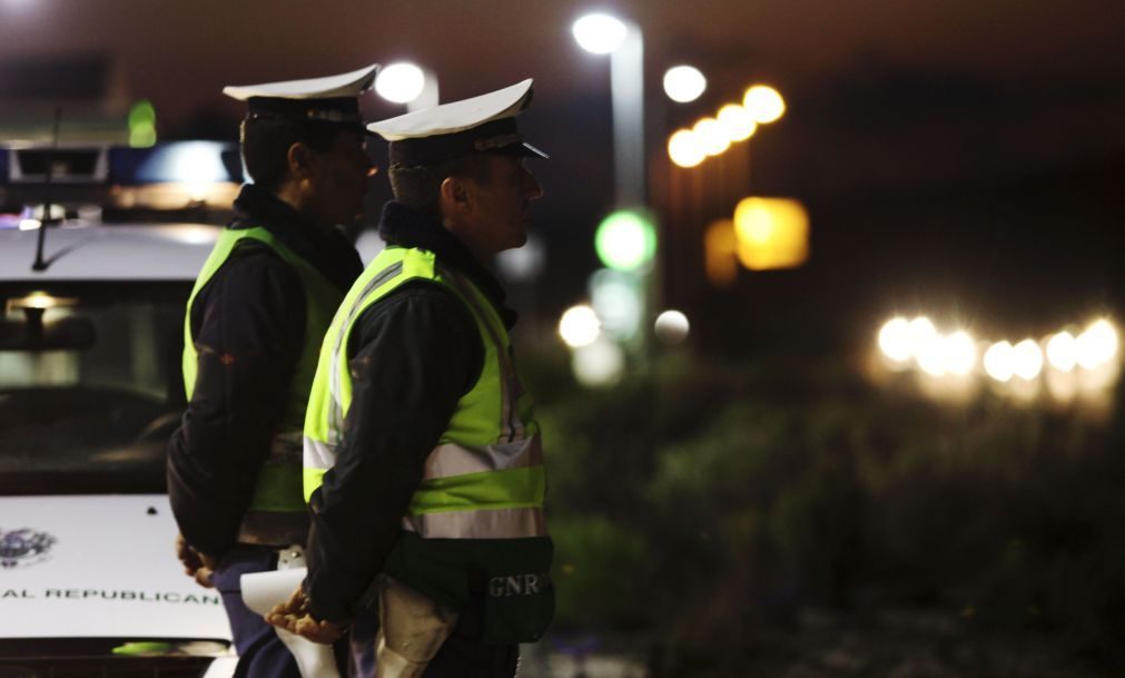 Onze feridos em colisão entre dois veículos em Arronches