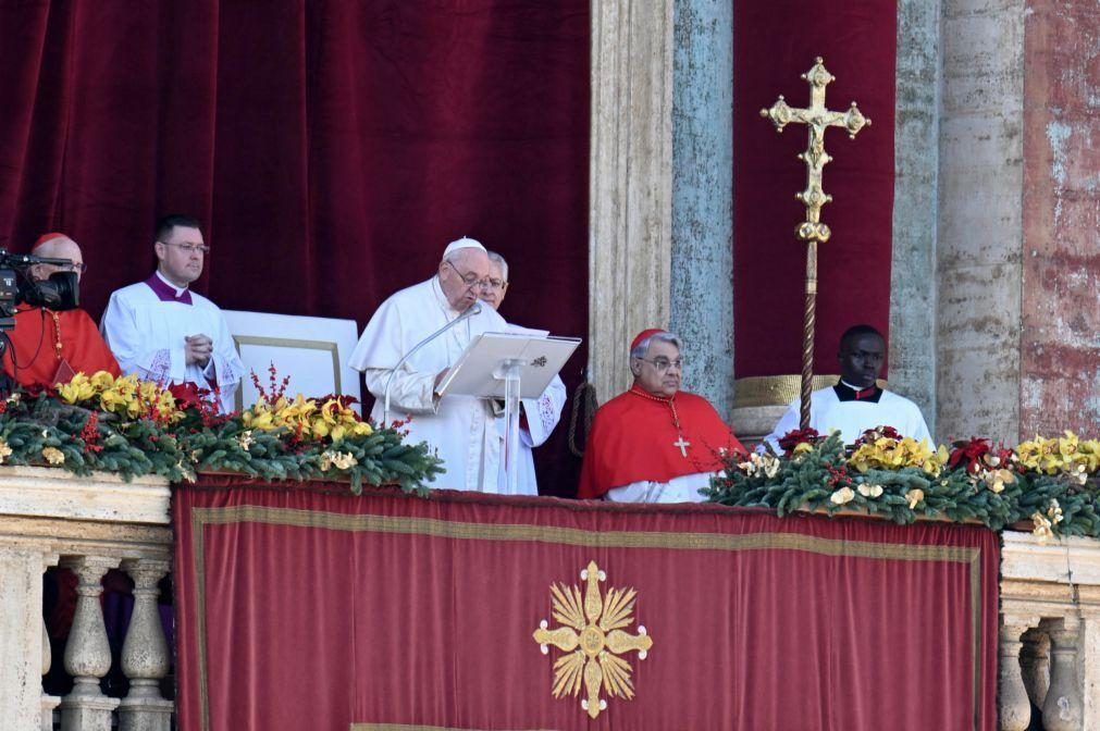 Papa condena guerra sem sentido na Ucrânia e apela para silenciamento das armas