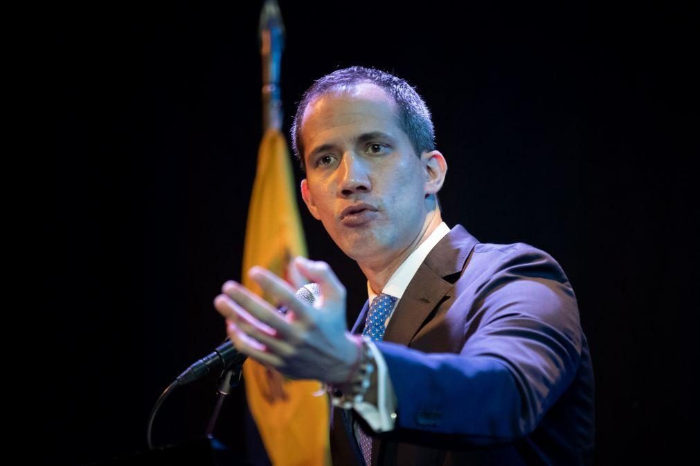 Guaidó procura apoio nos EUA mas pretende regressar à Venezuela