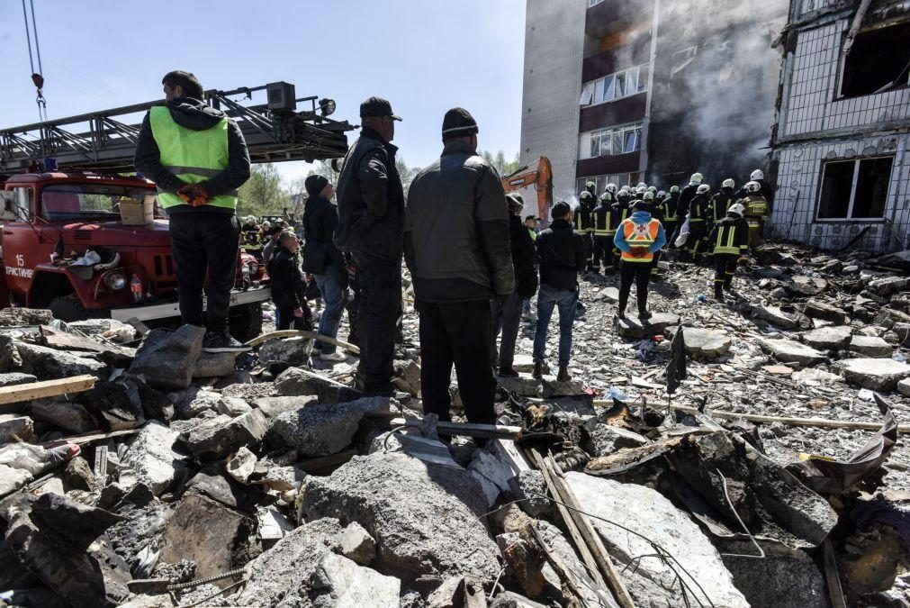 Bombardeamento ucraniano deixa dois mortos em aldeia russa