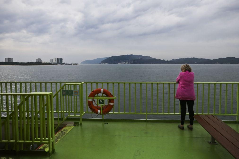 Retomada ligação de ferry-boats entre Setúbal e Troia