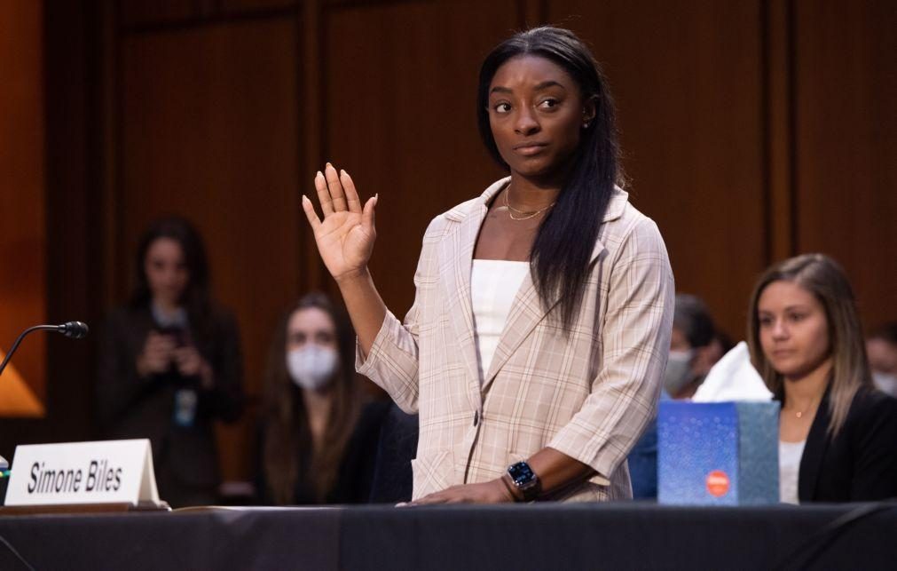 Ginasta Simone Biles vai regressar à competição em agosto