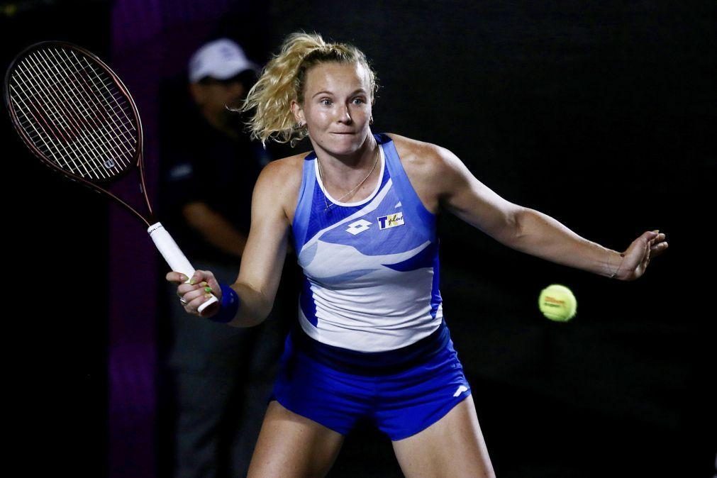 Tenista Checa Katerina Siniakova Campeã Na Relva De Bad Homburg Impala 6401