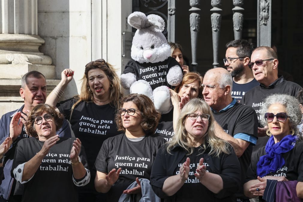 Funcionários judiciais em greve total no próximo dia 14