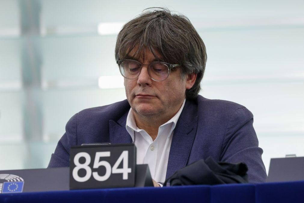 Puigdemont passa de 