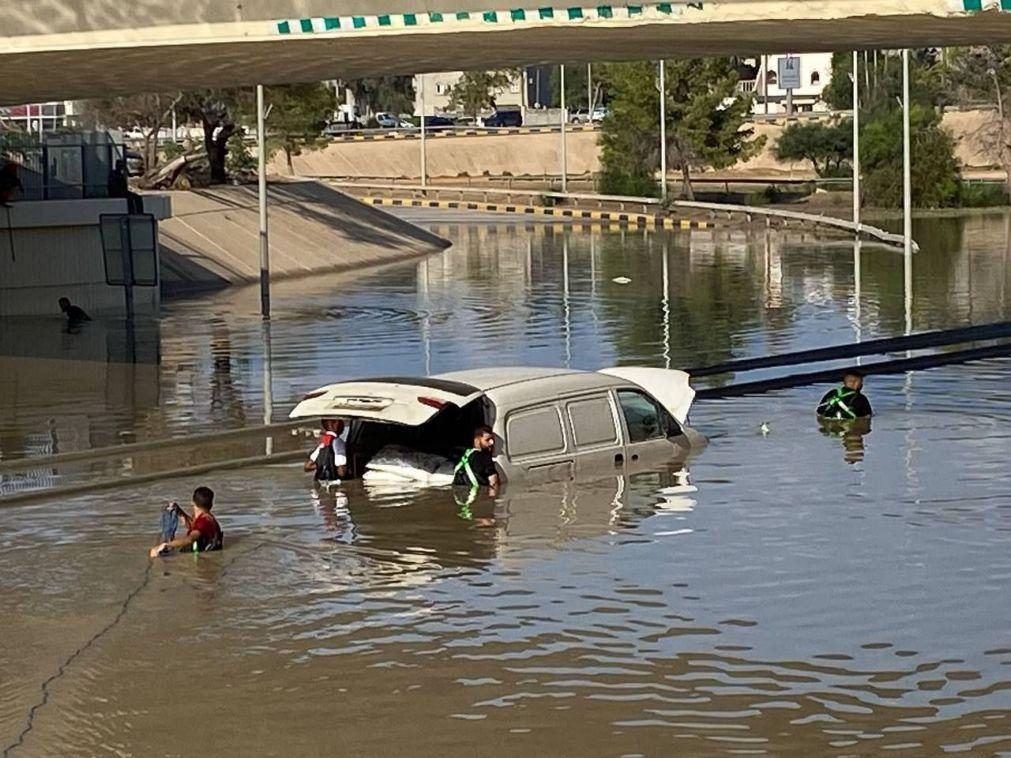 Pelo menos 30 mil deslocados na sequência da tempestade na Líbia