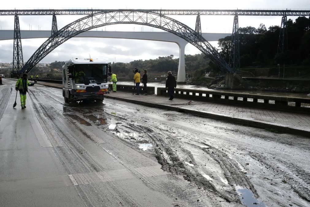 Circulação interrompida na Avenida Gustavo Eiffel no Porto até domingo