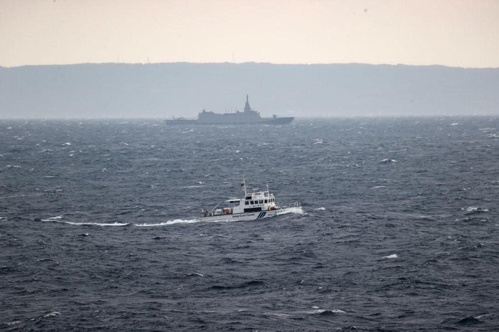 Guarda costeira do Japão faz busca submarina por destroços de Osprey dos EUA