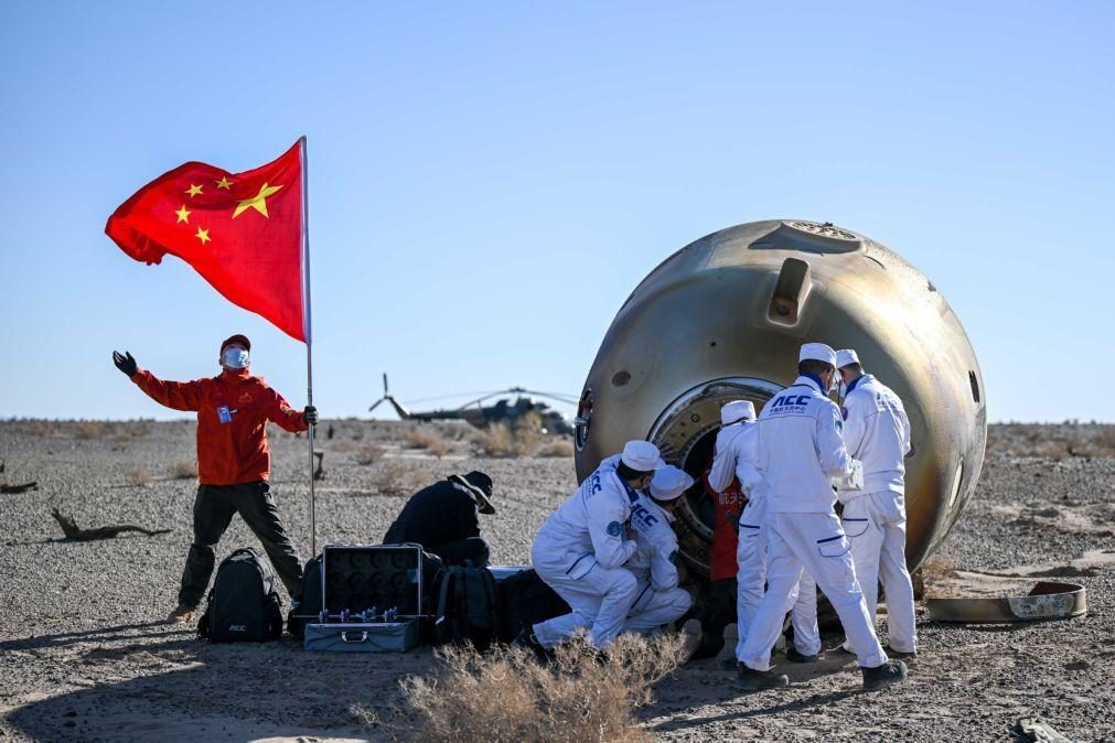 Astronautas chineses regressam à Terra após seis meses na estação espacial