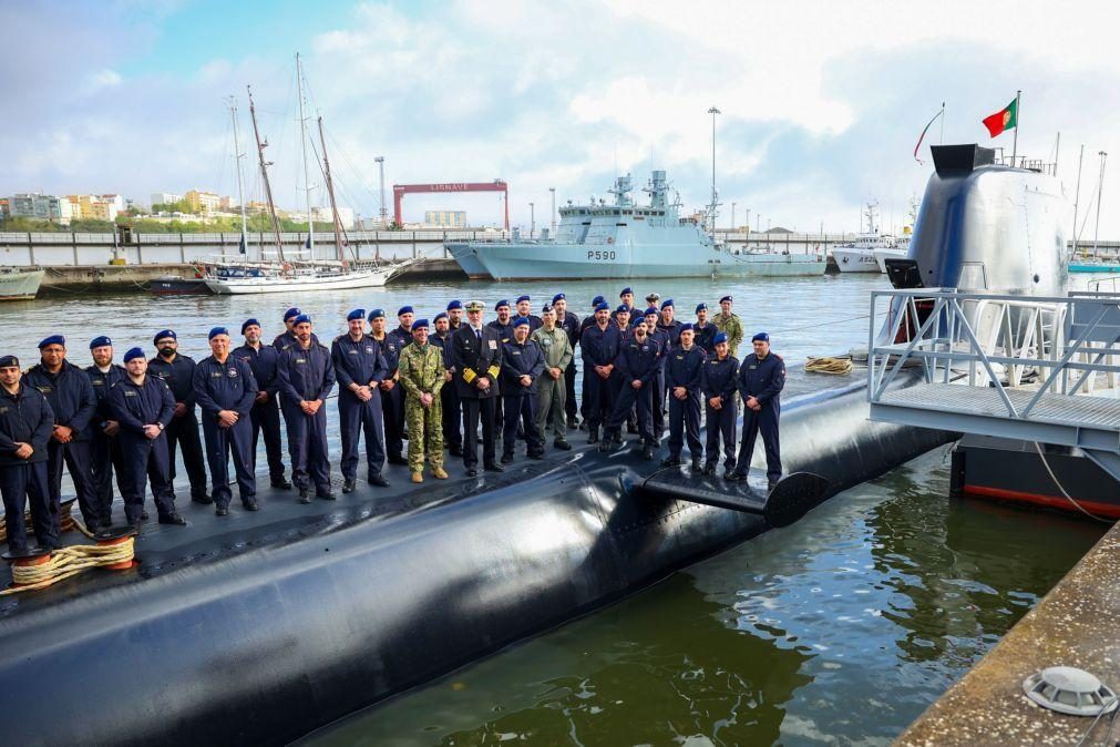 Arpão é primeiro submarino português a navegar debaixo de gelo no Ártico