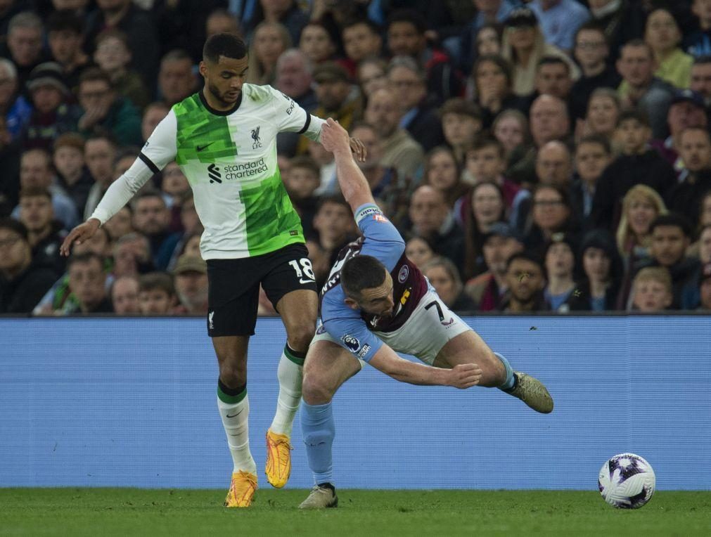 Aston Villa empata com Liverpool e fica a um pequeno passo da Liga dos Campeões