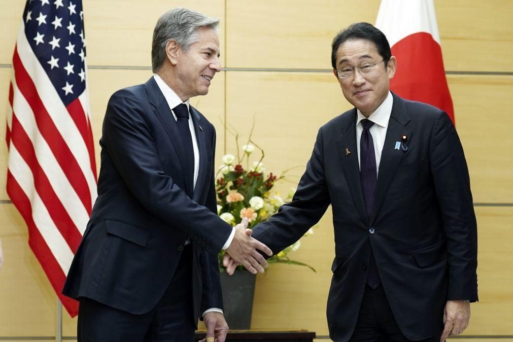 Japão e EUA assinam acordo para novo tipo de sistema de defesa antimísseis