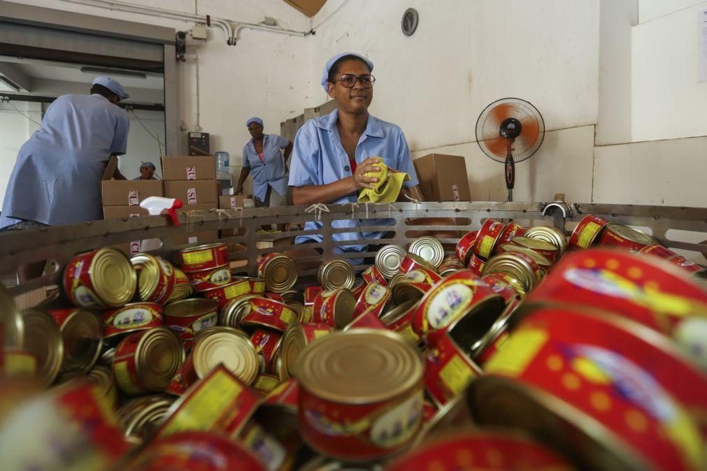 UE prolonga benefícios aduaneiros para conservas de Cabo Verde, mas com avisos