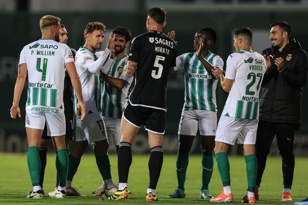 Avançado Ukra despede-se do futebol profissional ao minuto 17 do Rio Ave-Benfica