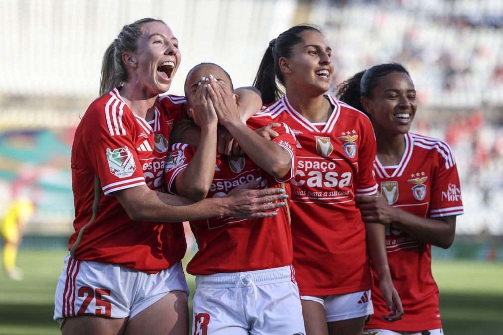 Benfica junta Taça à Liga feminina ao golear Racing Power na final