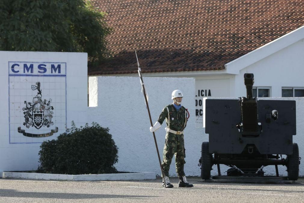 Fogo no campo militar de Santa Margarida em fase de conclusão