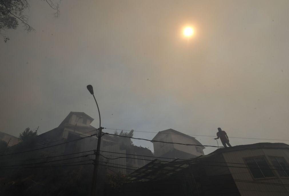 Dois detidos por ligações ao incêndio que matou 137 pessoas no Chile