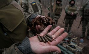 Espanha vai entregar à Ucrânia pacote de armamento sem precedentes de 1,1 mil ME