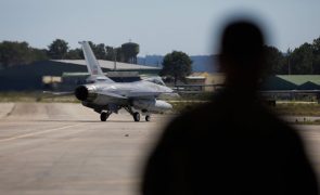 Chefe da Força Aérea alerta que Portugal está a ficar para trás com F-16 em fim de vida