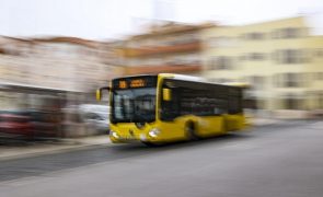 Carris em greve ao trabalho extraordinário de 03 a 22 de junho