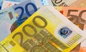 Euro valoriza após subida da inflação na zona euro
