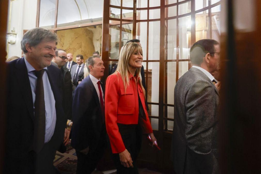 Mulher de PM espanhol ouvida em julho por suspeitas de tráfico de influências
