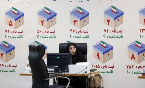Cerca de 80 candidatos apresentam-se às presidenciais do Irão de 28 de junho