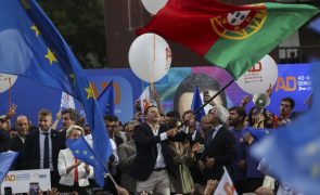 Montenegro confia na vitória da AD, mas pede para não se 