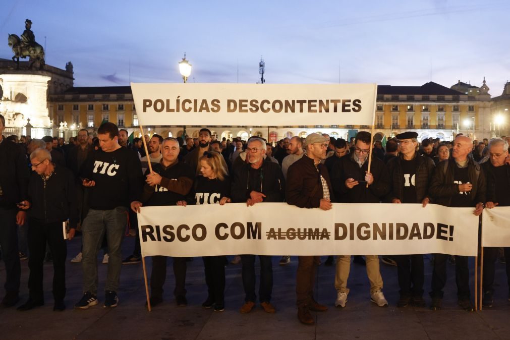 Polícias ameaçam com protestos se Governo não mostrar 