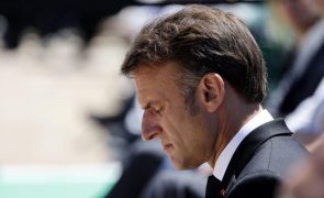 Macron exclui demissão 