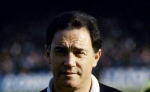 Morreu antigo árbitro internacional de futebol Carlos Valente, aos 77 anos