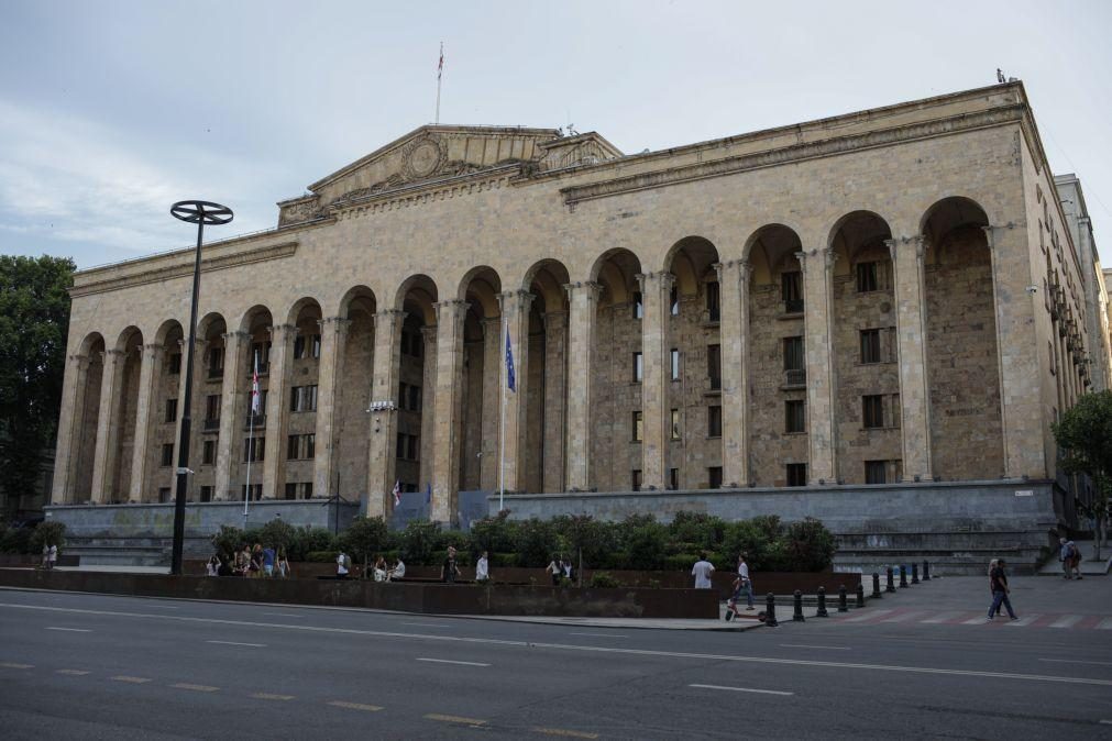 Parlamento da Geórgia discute lei sobre 