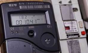 Alargamento do consumo de eletricidade com IVA a 6% aprovado pelo parlamento