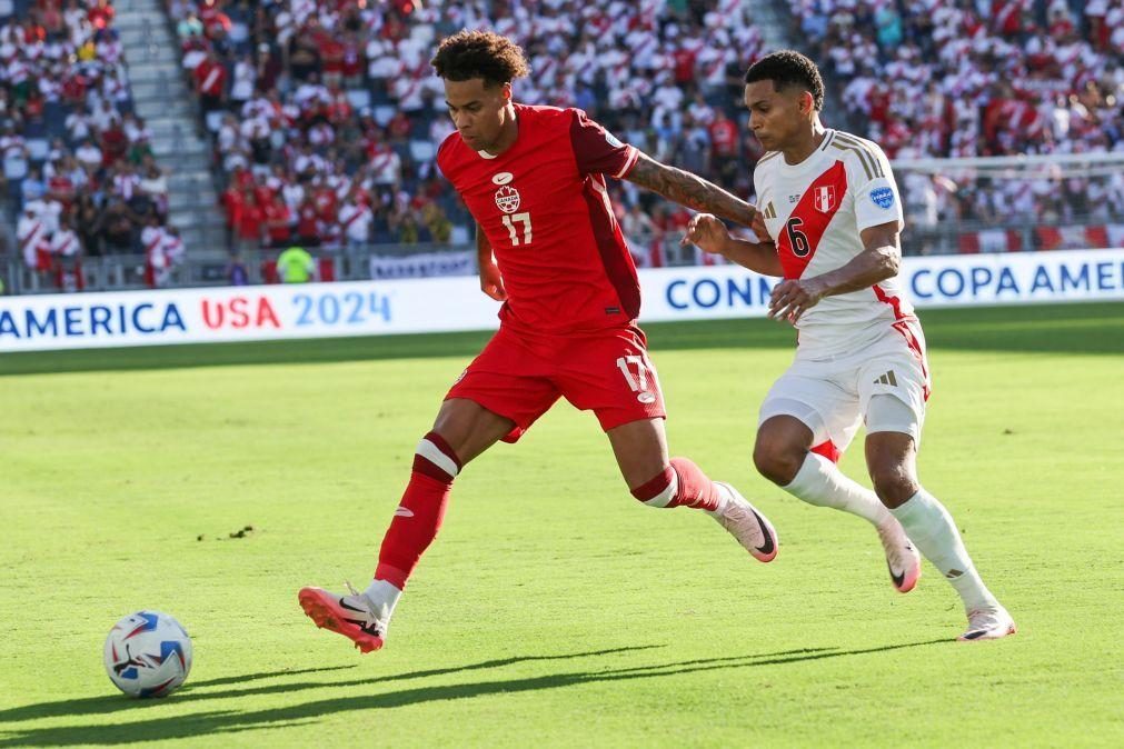 Canadá aproveita vantagem numérica e bate Peru na Copa América