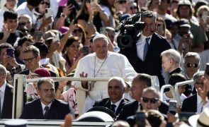 Papa critica produção e tráfico de droga e rejeita liberalização do consumo