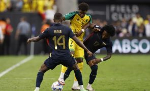 Equador penou para vencer Jamaica em jogo polémico na Copa América