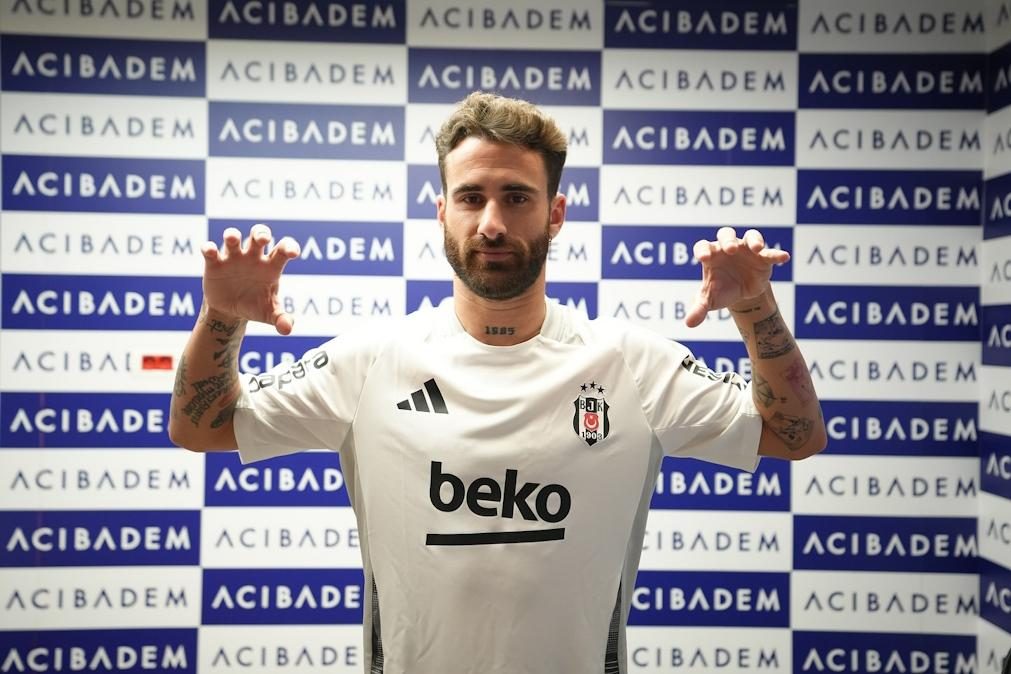 Rafa Silva assina por três temporadas com o Besiktas