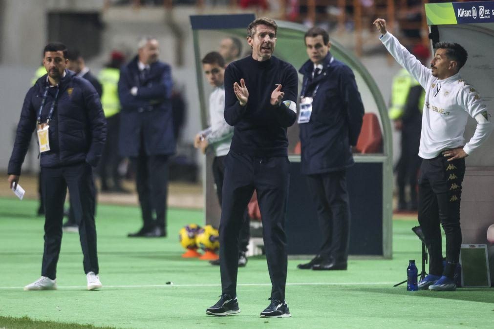 Treinador Vasco Seabra deixa o comando do Estoril Praia