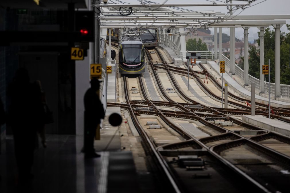 Metro do Porto chegou hoje a Vila d'Este e dá viagens gratuitas no fim-de-semana
