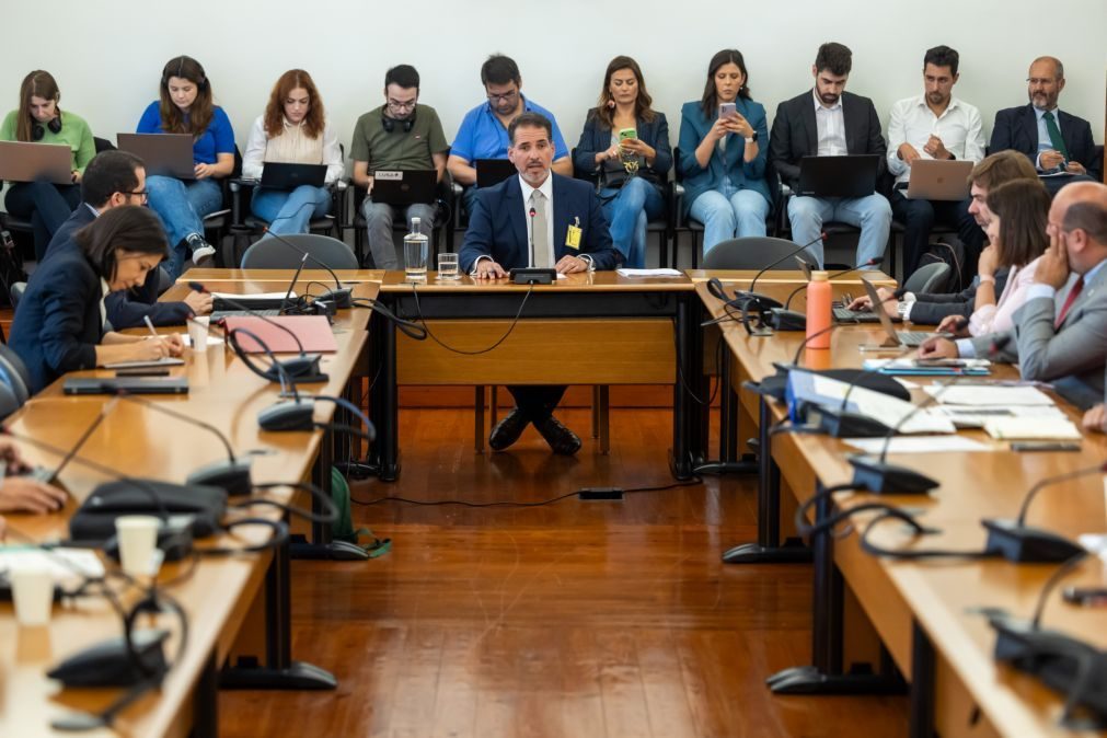 Partidos rejeitam pedido do advogado da mãe das gémeas para audição continuar à porta fechada