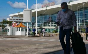 Apreendidas 120 caixas de rebuçados com cocaína no aeroporto de Maputo