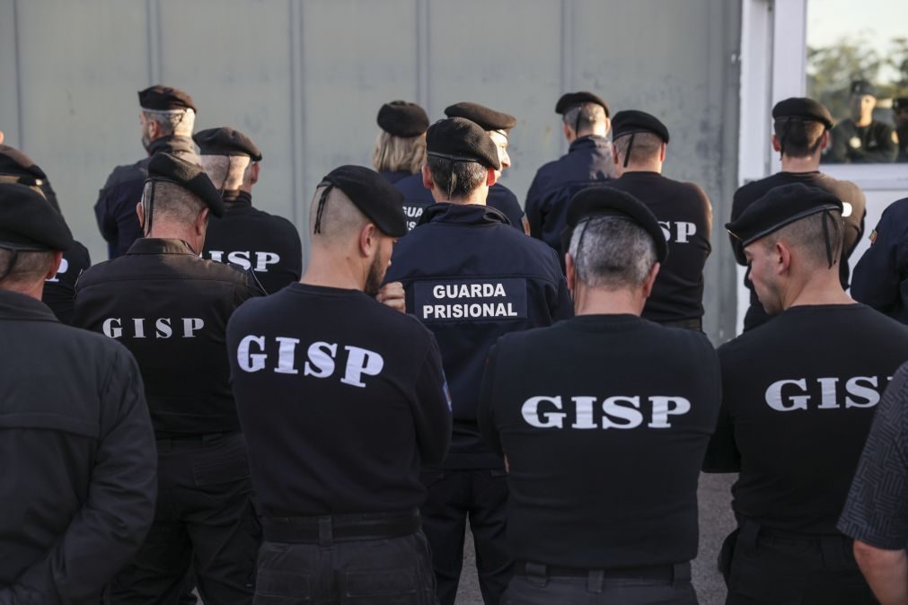 Greve dos guardas prisionais das cadeias de Lisboa e Linhó em julho