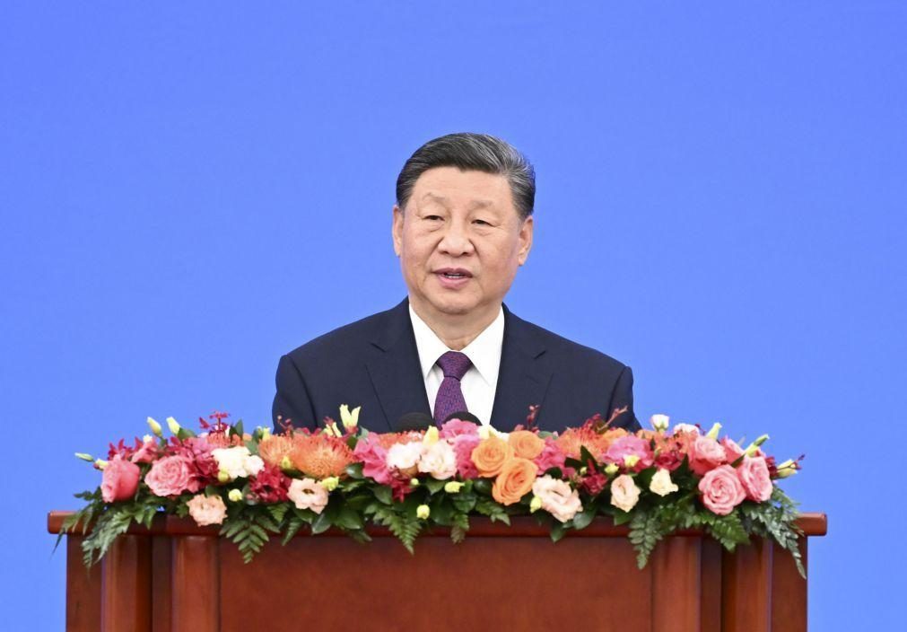 Xi Jinping felicita Moçambique pelos 49 anos de independência