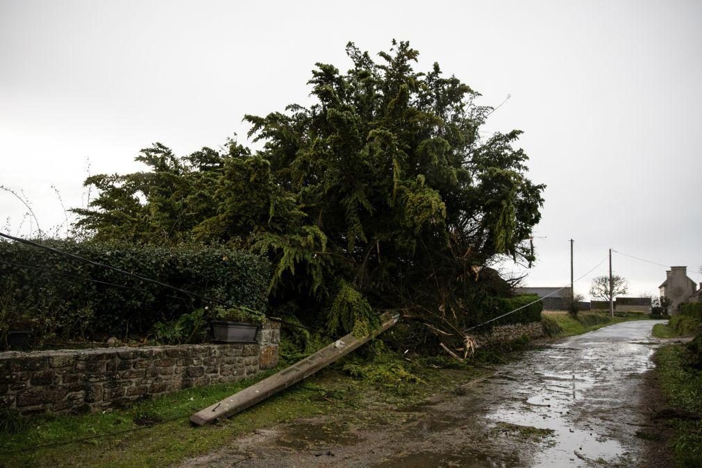 Tempestade em França provoca três mortes