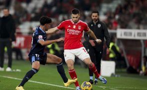 Jurásek emprestado pelo Benfica ao Hoffenheim, que fica com opção de compra