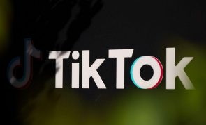 Amnistia Internacional alerta para risco de jovens acederem a conteúdos nocivos no TikTok